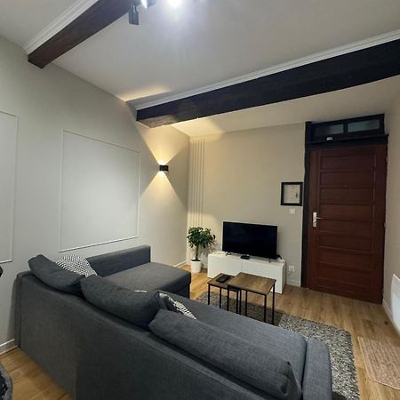 Appartement Charmant Hypercentre Avec Patio Prive Et Parking Orleans Luaran gambar